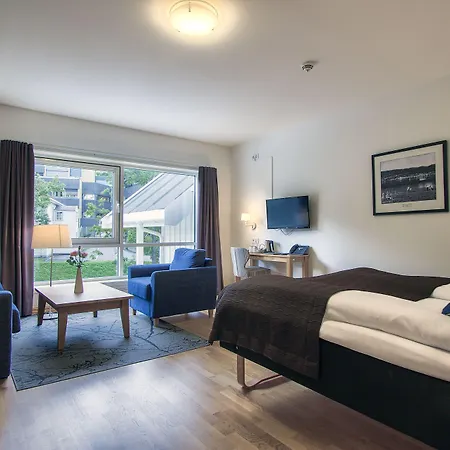 Fjordhotell - By Classic Norway 4* מולדה