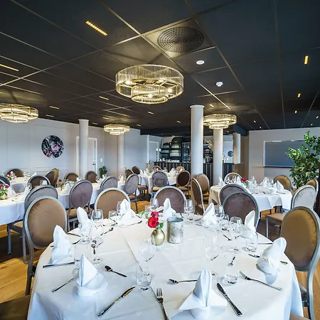 ホテル Fjordhotell - By Classic Norway モルデ