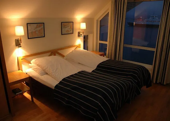 Fjordhotell - By Classic Norway מולדה