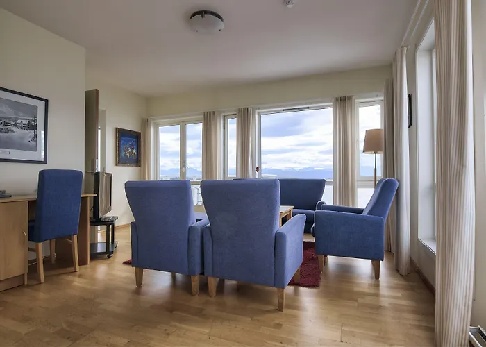 Fjordhotell - By Classic Norway 4* מולדה