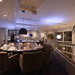 Fjordhotell - By Classic Norway 4* מולדה